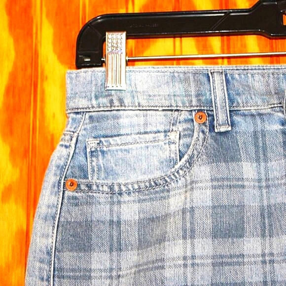 American Eagle Plaid Panel Denim Shorts - Size 6 - Picture 6 of 12